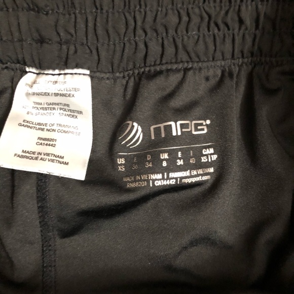 MPG black compression running shorts XS - Picture 4 of 4